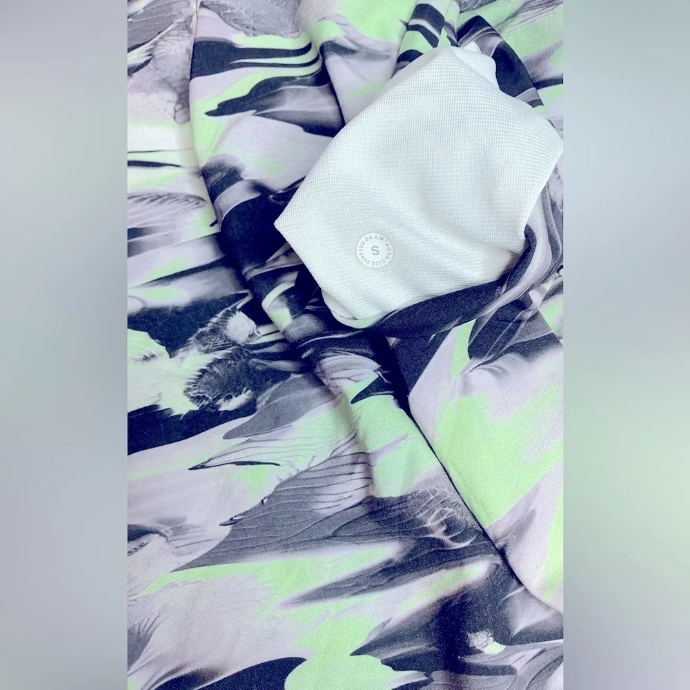 Lululemon Athletica men’s Green and Black Athletic Shorts camouflage size S